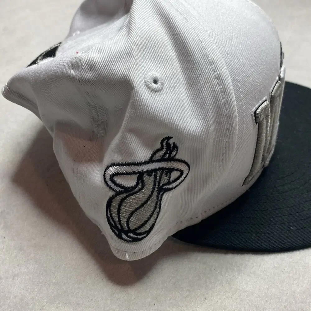 New Era Miami Heat Black and White Youth Ball Cap